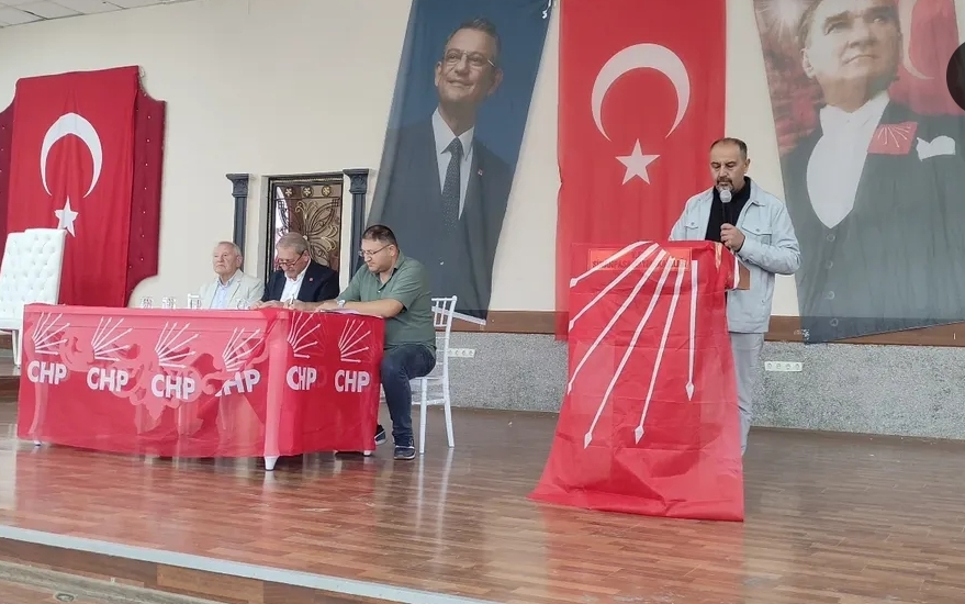 CHP Sinanpaşa’da Ahmet Demir Yeniden İlçe Başkanı Seçildi!