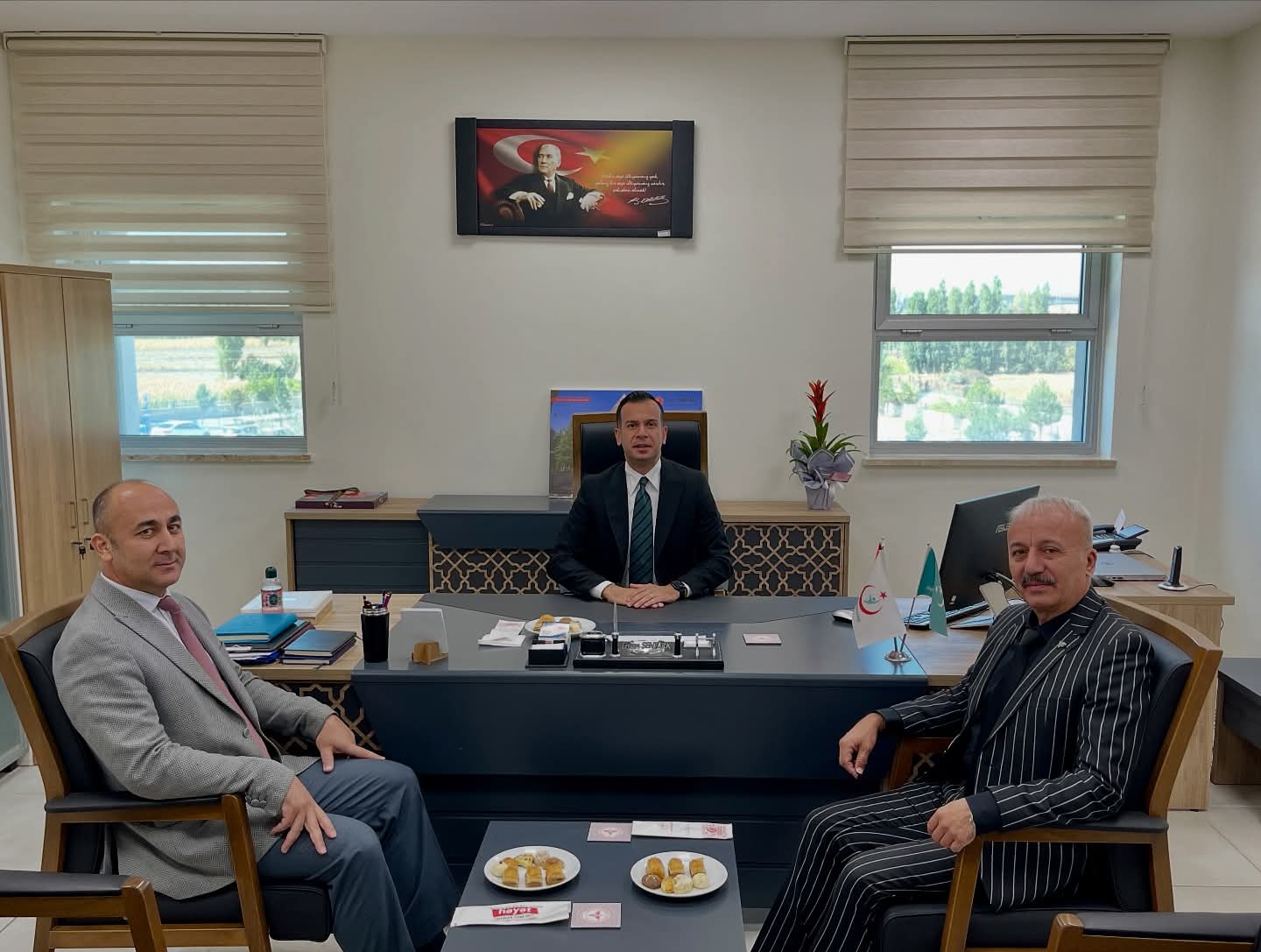 Kaymakam Aslan’dan Yeni Müdürlere hayırlı olsun ziyareti!