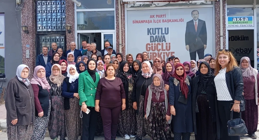 Sinanpaşa AK Parti Kadın Kolları’ndan Yoğun Katılım