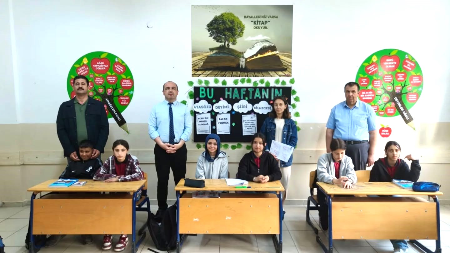 Bursluluk Sınavında Büyük Başarı Gösteren Öğrenciye Tebrik Ziyareti