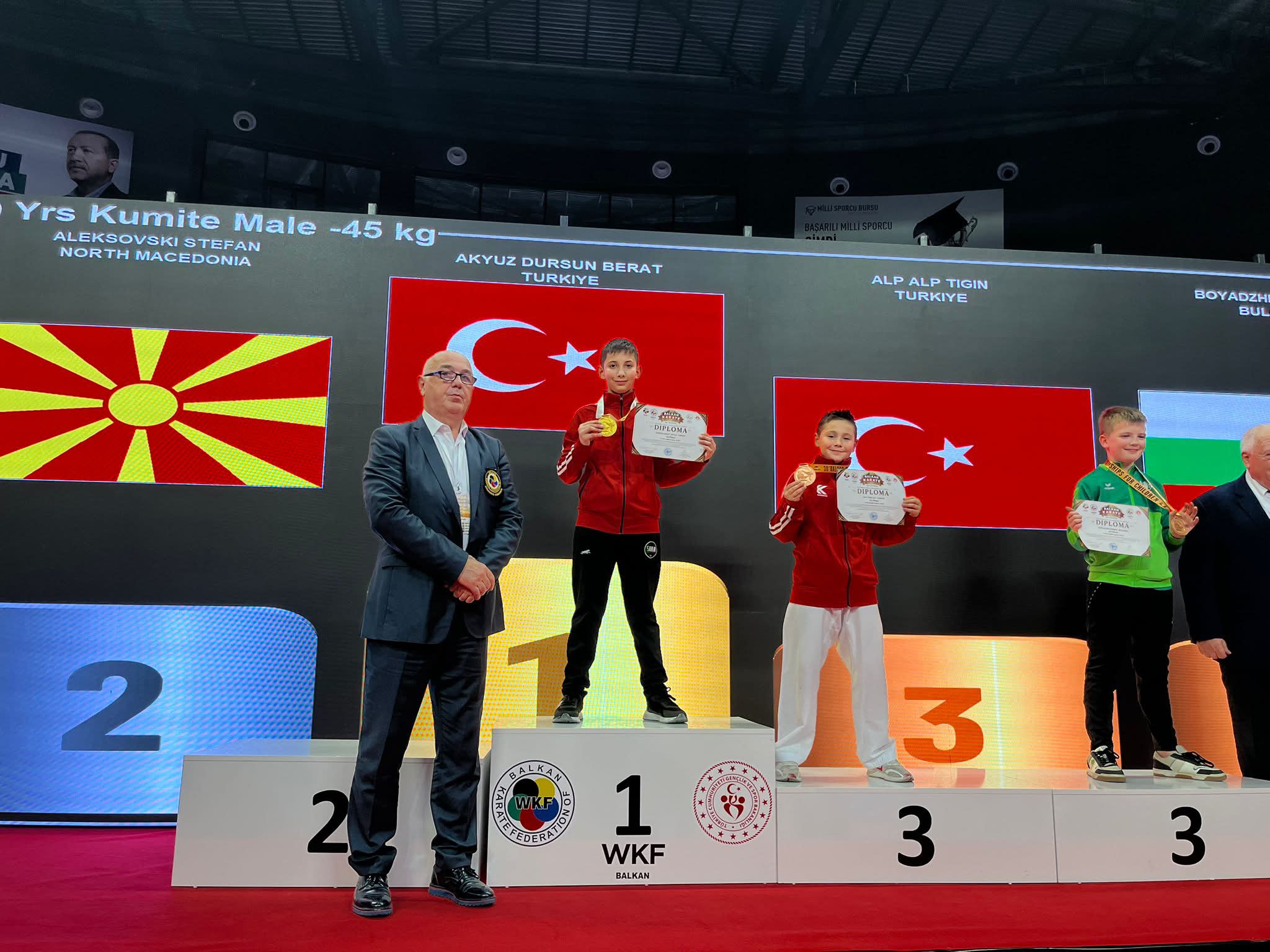 Sinanpaşalı Sporcu Alp Tigin Alp, Balkan Üçüncüsü Oldu